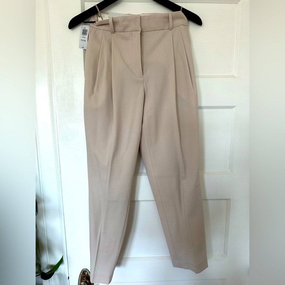 Aritzia Babaton “Vogue” trousers, size 0. NWT.